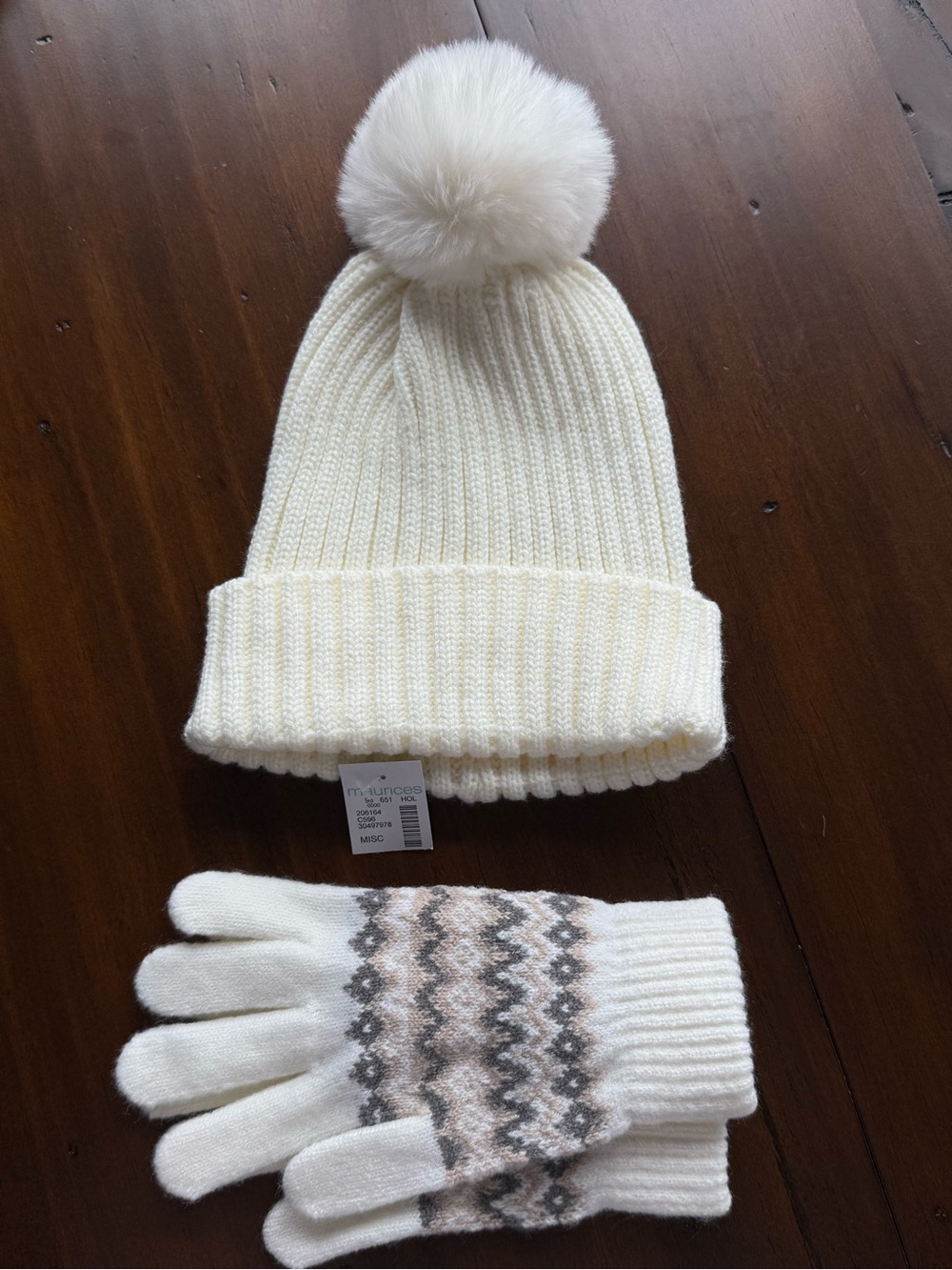 NWT beanie and gloves